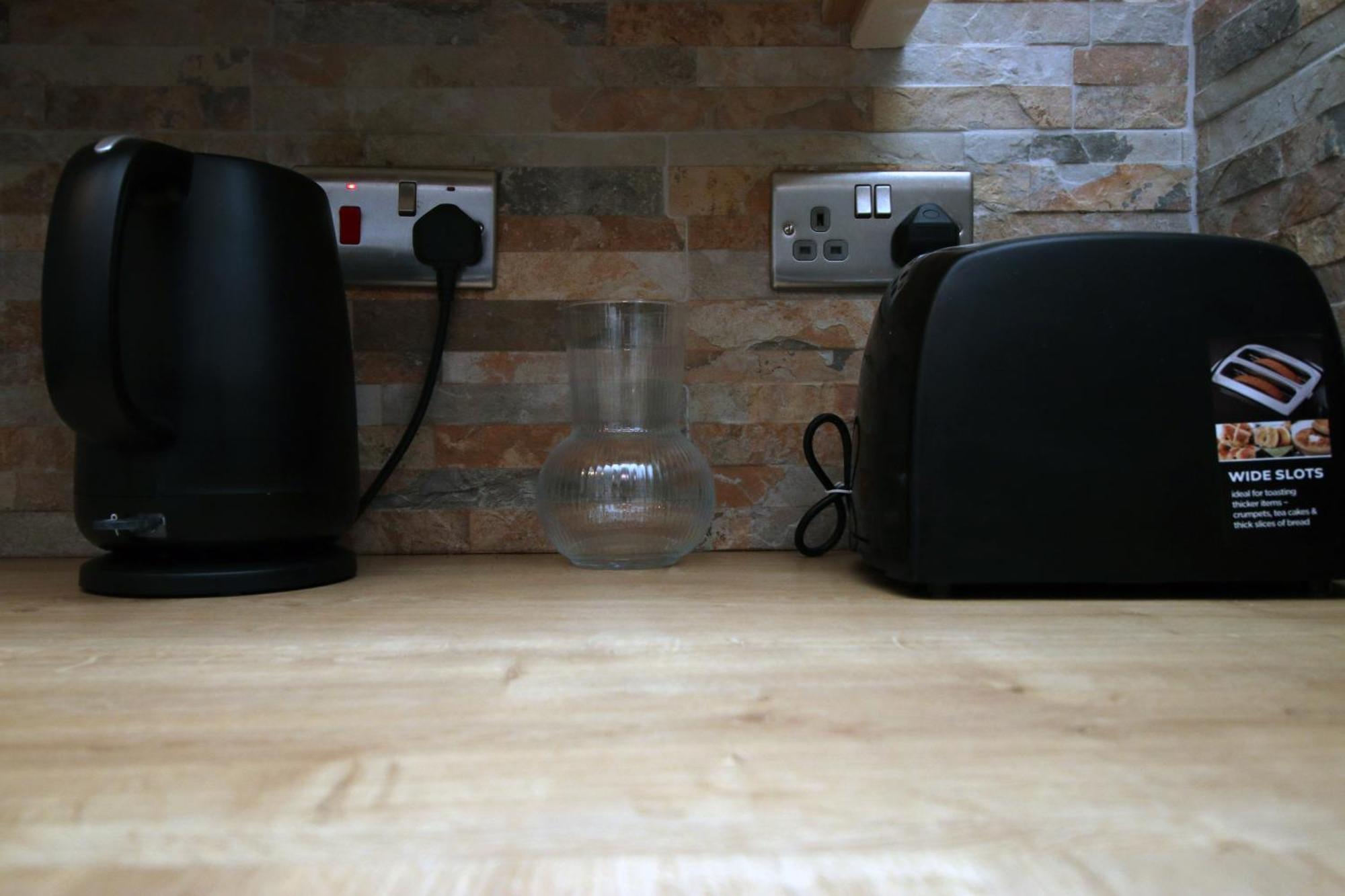 Cosy 3Br Home, Scenic Views, Ideal For Walks & Work Abertillery Exterior foto