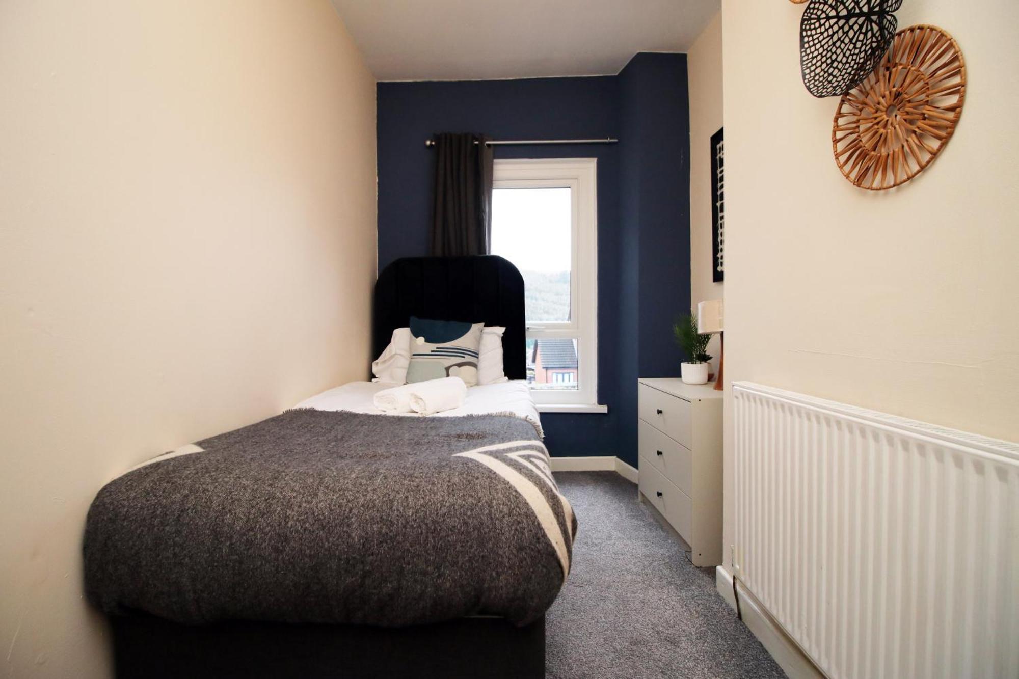 Cosy 3Br Home, Scenic Views, Ideal For Walks & Work Abertillery Exterior foto