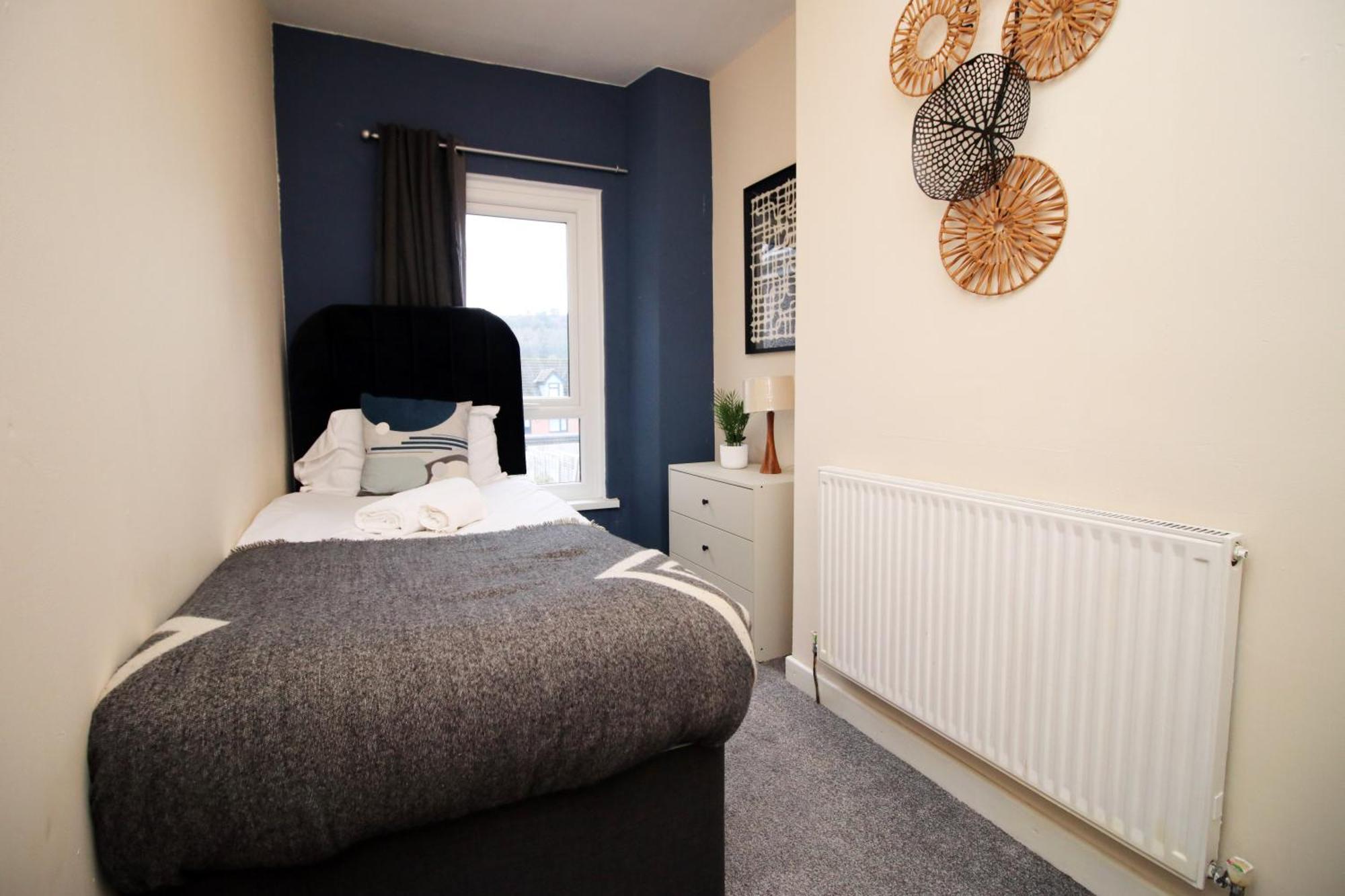 Cosy 3Br Home, Scenic Views, Ideal For Walks & Work Abertillery Exterior foto